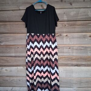 Plus Size Chevron Print Maxi Dress